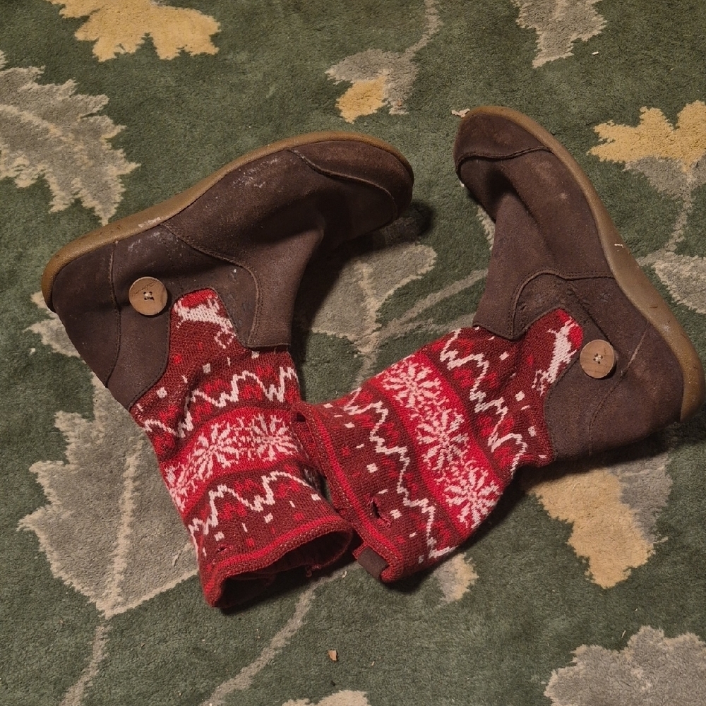 Salomon Red and Brown Ankle Boots
